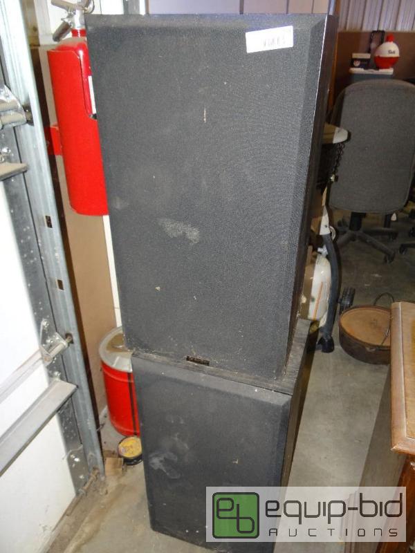 lot 779 image: Pair of Acoustic speakers....