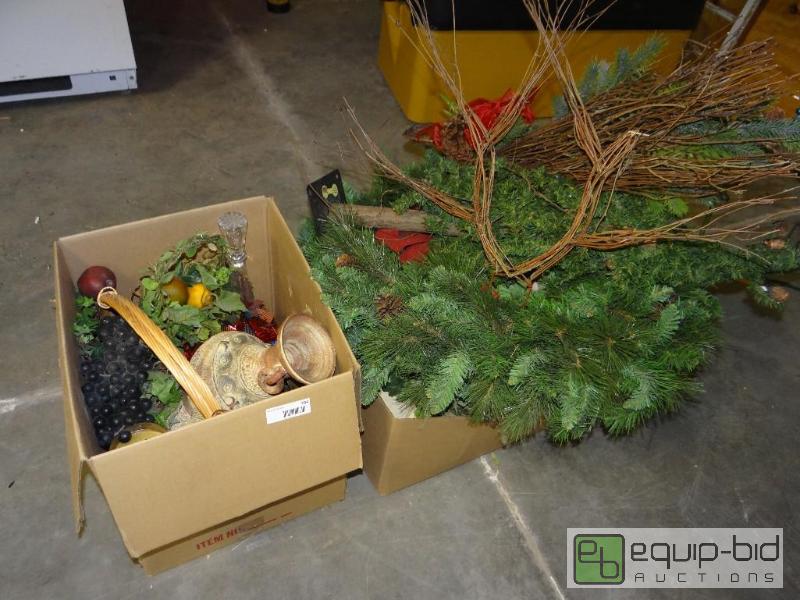 lot 794 image: 2 boxes of misc. Christmas items....