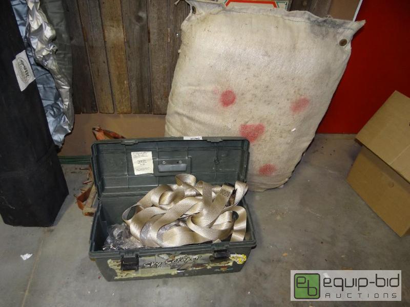 lot 816 image: Target bag, tree stand, decoy, decoy box....