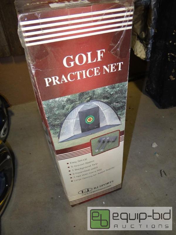 lot 819 image: Golf practice net new in box.  &nbsp...