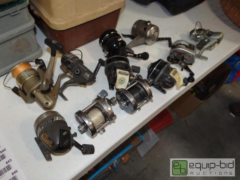 lot 833 image: Lot of 10 various fishing reels....