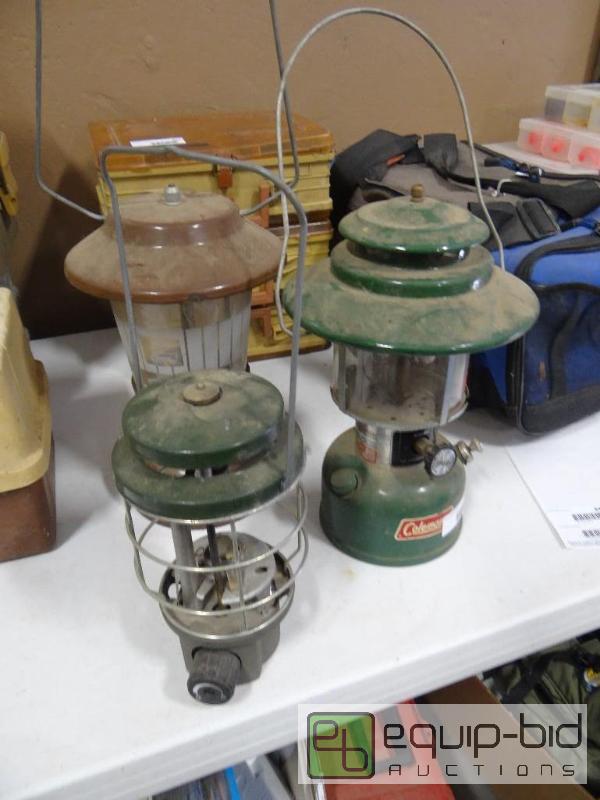 lot 842 image: 3 various Coleman lanterns....