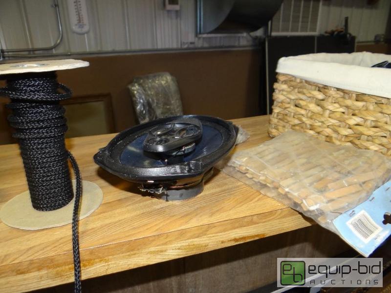lot 862 image: Lot of various items....
