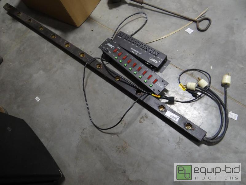 lot 865 image: Light bar and 2 power supplies....