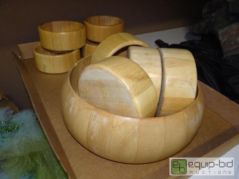 lot 868 image: Lot of 9 solid wood bowls....
