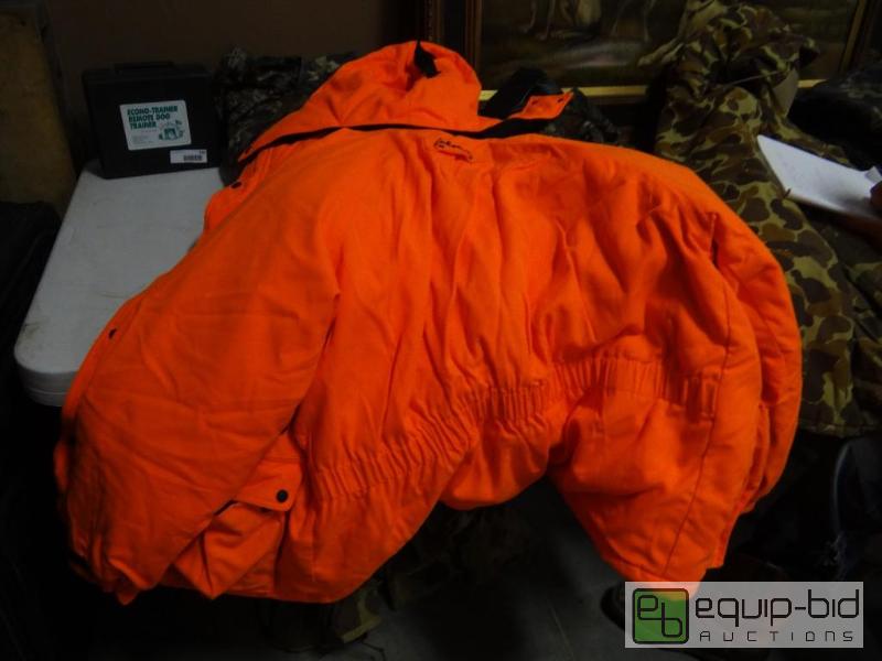 lot 874 image: Blaze orange hunting coat. LIKE NEW. 2xl...