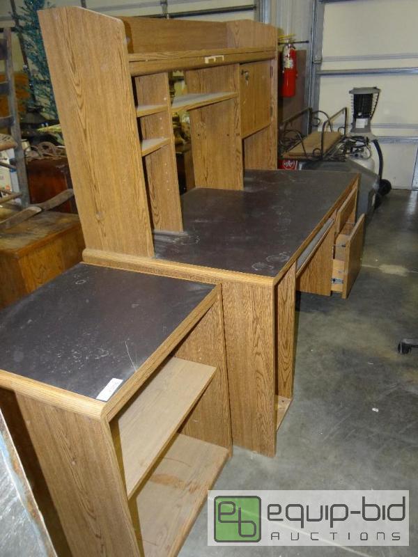 lot 895 image: Desk with hutch and printer stand....
