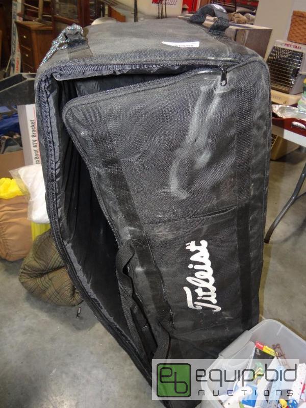 lot 902 image: Titleist&nbsptravel golf bag,...