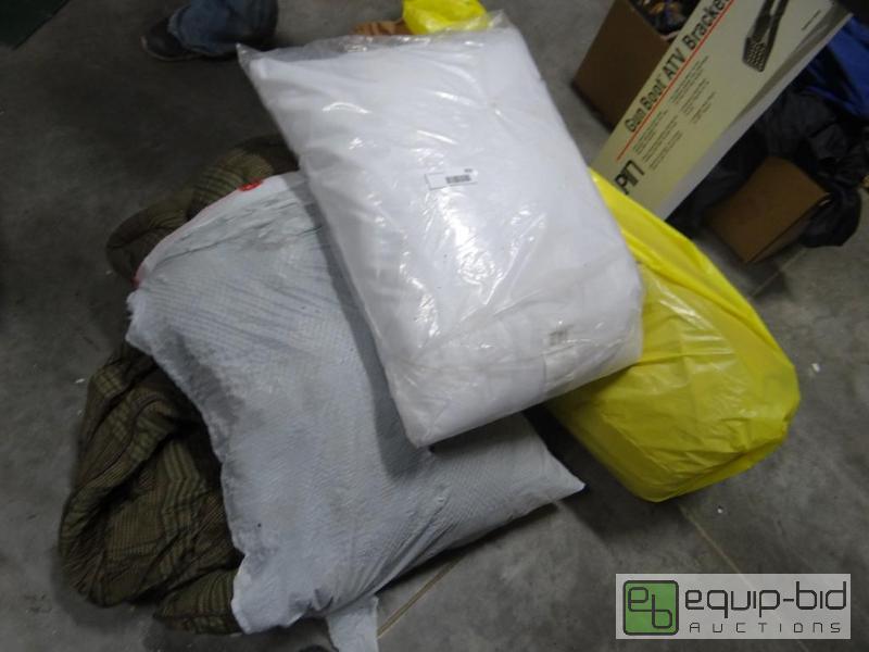 lot 903 image: 2 sleeping bags and a new pillow....
