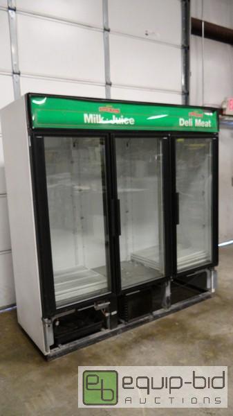 lot 139 image: True 72 3 Door Display Cooler With ShelvingSome Damage