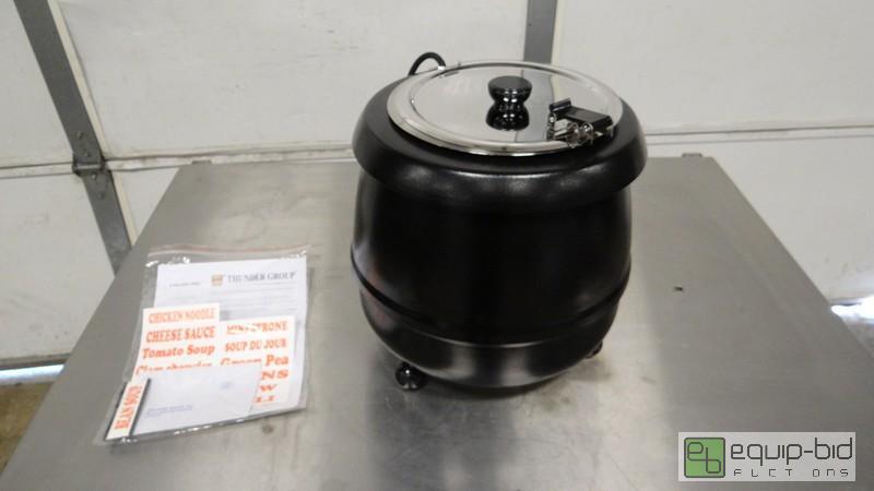 lot 166 image: New Thunder Group Black 10.5QT Soup Warmer