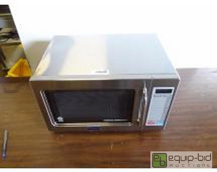lot 167 image: New Radiance 1000W Commercial Microwave Oven
