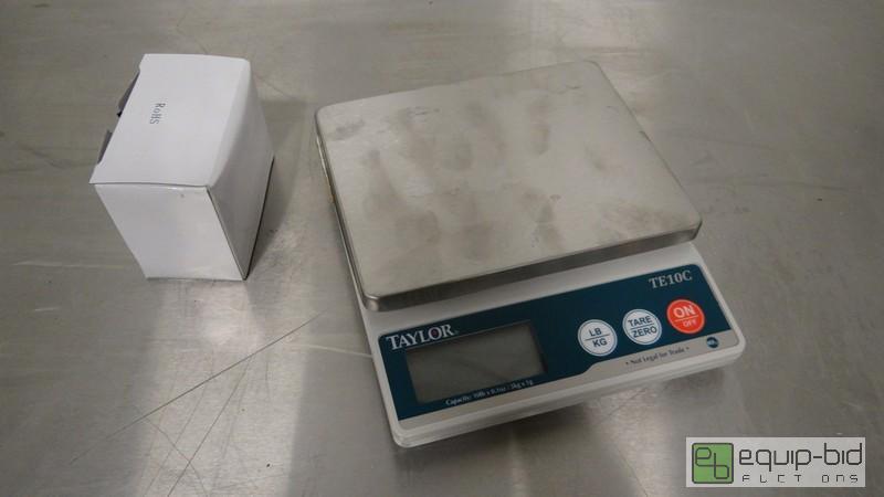 lot 201 image: New Taylor 10LB Kitchen Scale