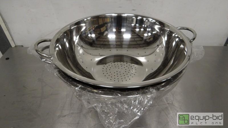 lot 205 image: Pair Of New Stainless Collenders