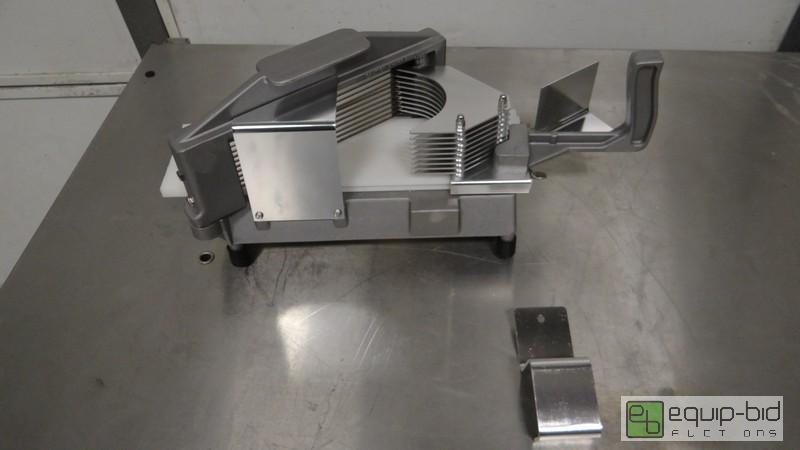 lot 228 image: New Commercial Grade Tomato Slicer