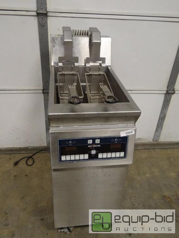lot 252 image: ALTO-SHAAM 2 Basket Fryer