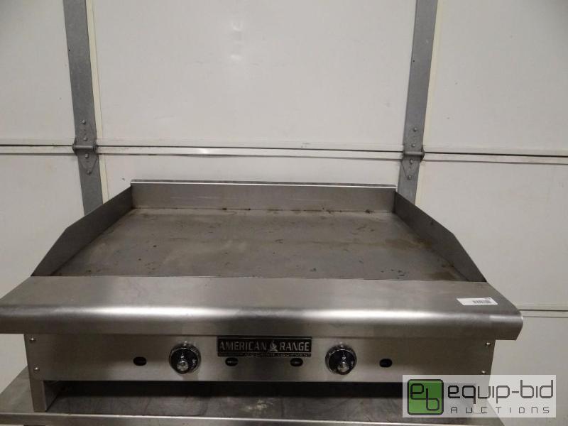 lot 262 image: Brand New American Range Flat Top Grill