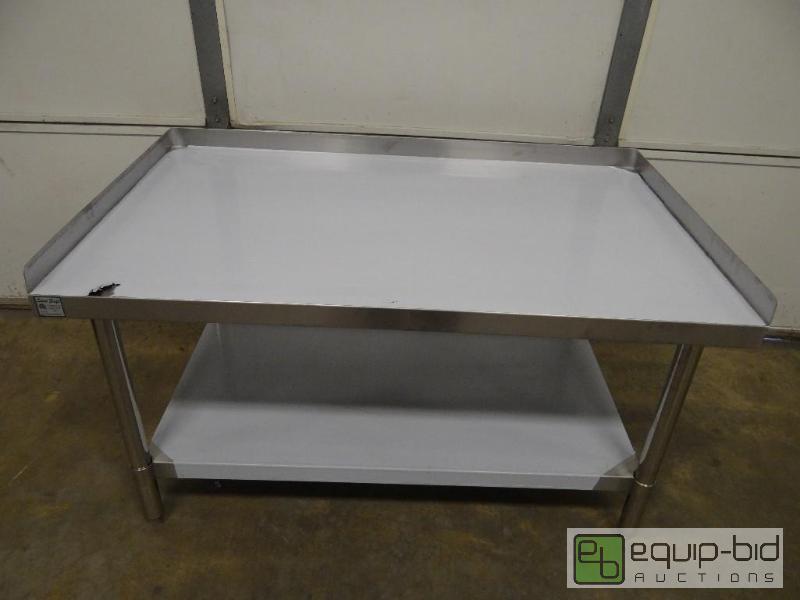 lot 267 image: Brand New 48x30 Stainless Steel Equipment Stand