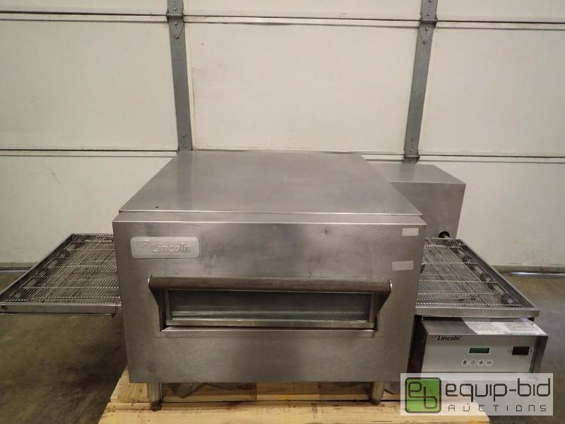 lot 276 image: Lincoln 18 Natural Gas Conveyor Single Pizza Oven