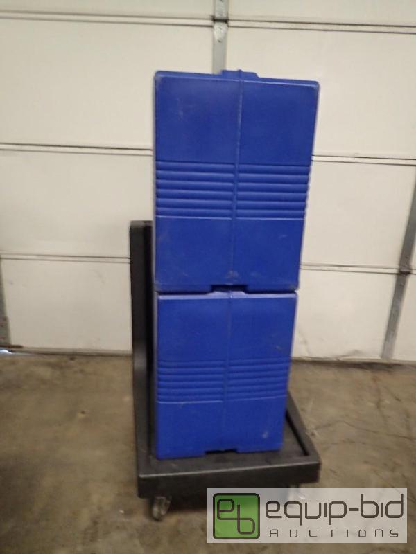 lot 286 image: Cambro Insulated Food Catering Cabinet w Cart