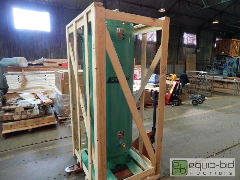 lot 3468 image: Speedaire Secondary Air Tank Think 150 to 200 Gallon