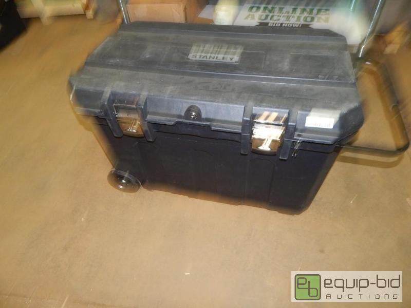 lot 3521 image: Stanley ProMobile JobChest