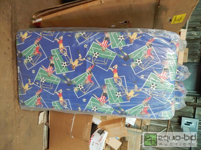 lot 3533 image: Box Spring