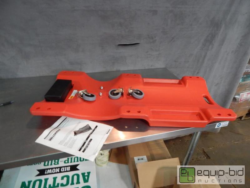 lot 3552 image: Westward Shop Creeper Missing One Wheel