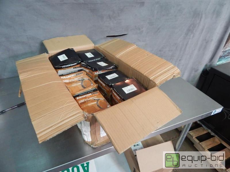 lot 3570 image: Lot of Hose Clamps