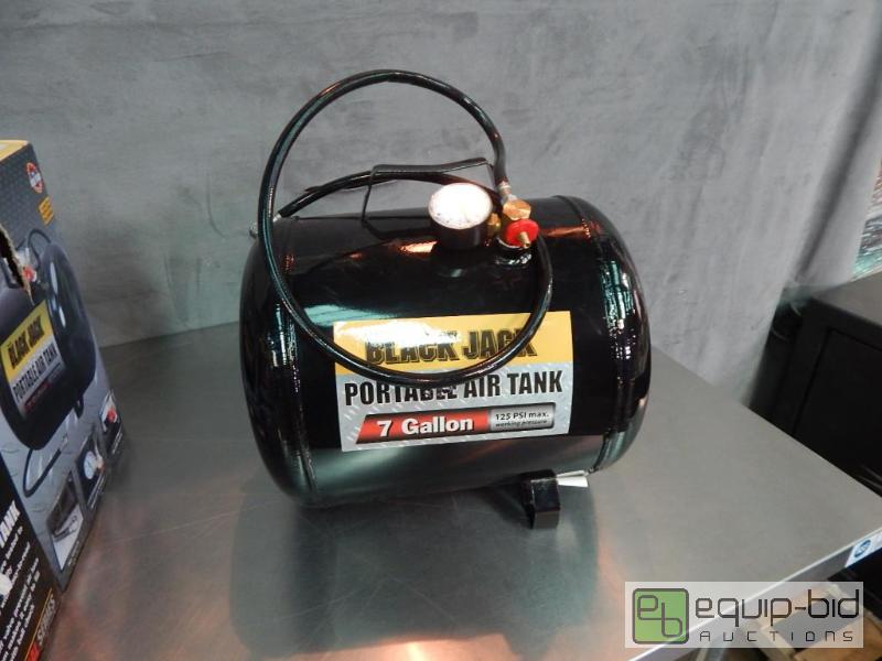 lot 3579 image: Black Jack Portable Air Tank