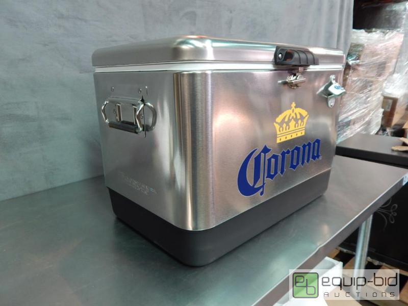 lot 3582 image: Coleman Corona Cooler