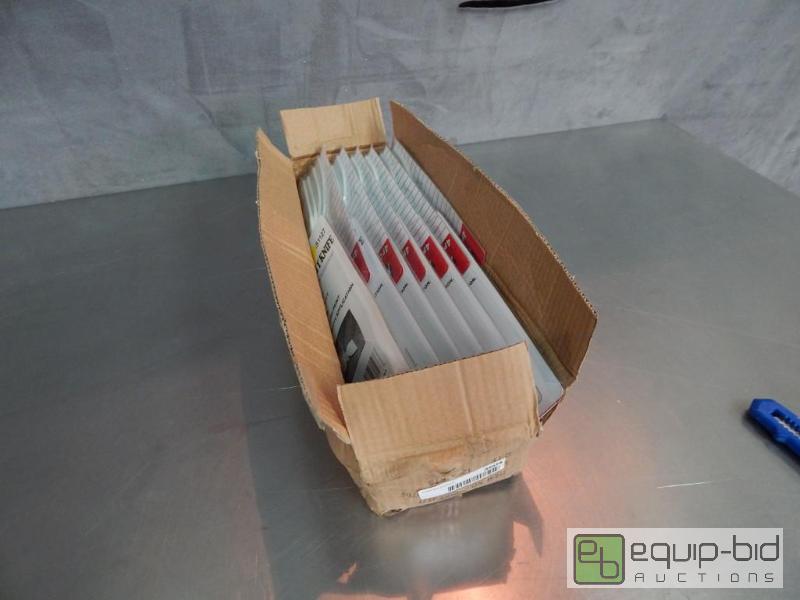 lot 3604 image: Lot of Putty Knifes
