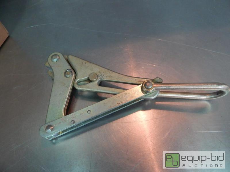 lot 3630 image: Klein Tools Chicago Grip #2DFG7