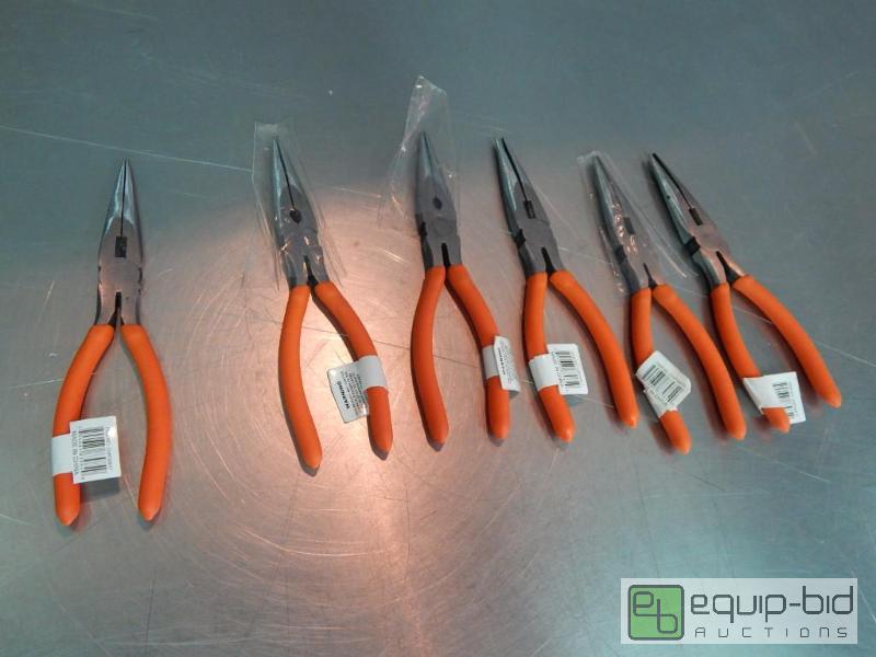 lot 3637 image: Lot of Needle Nose Pliers