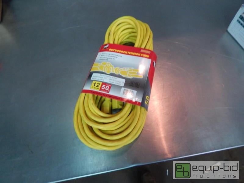 lot 3650 image: 12 Gauge Extension Cord
