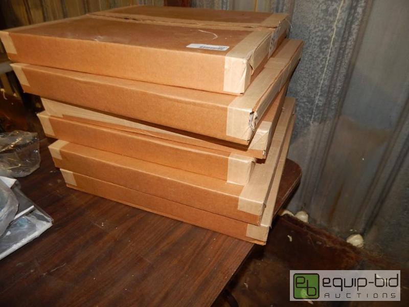 lot 3682 image: Lot of Floating Glass Shelfs