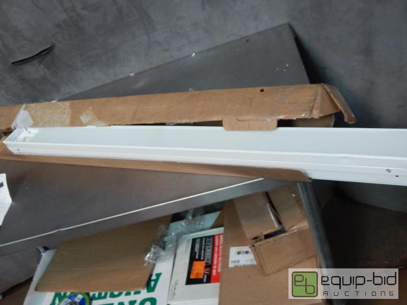 lot 3721 image: LED Light Strip