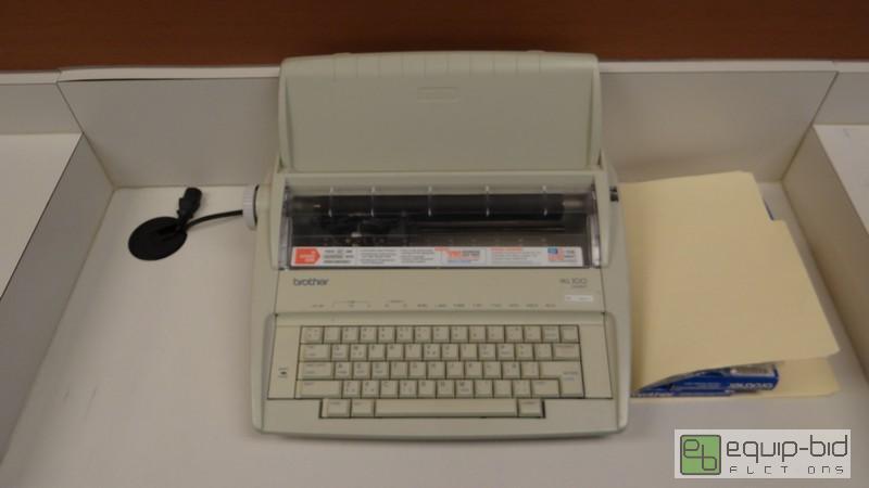 lot 402 image: Brother Electronic Type Writer