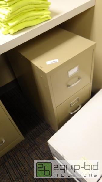 lot 407 image: 2 Drawer File Cabinet