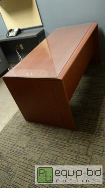 lot 423 image: Cherry Office Desk With Glass Top