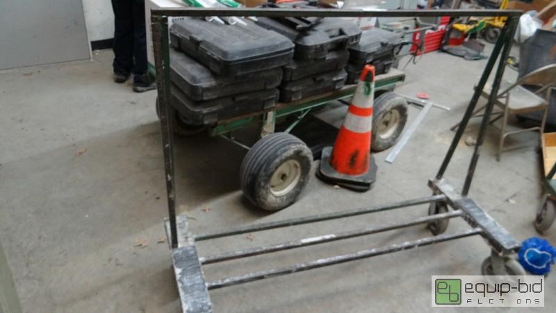 lot 482 image: Drywall Cart On Casters