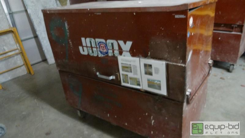 lot 493 image: Large Upright JobBox With Contents