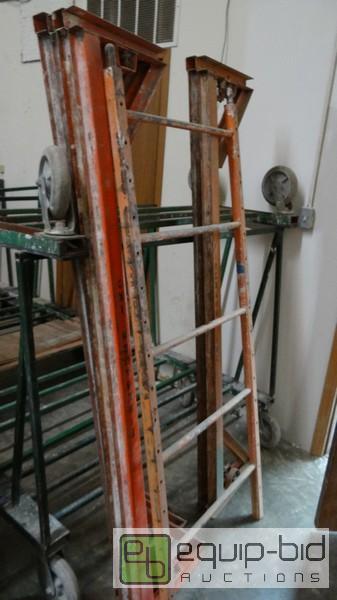 lot 500 image: Lot Of Sonny Scaffold System Braces And End Piece