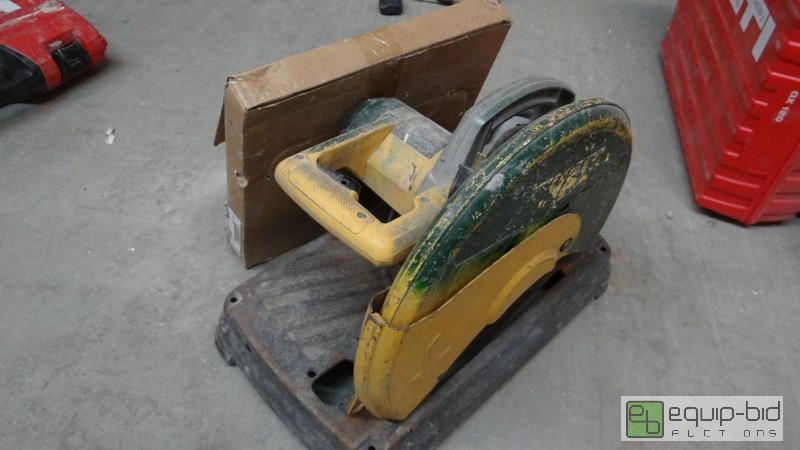 lot 524 image: Dewalt Chop Saw With Blades