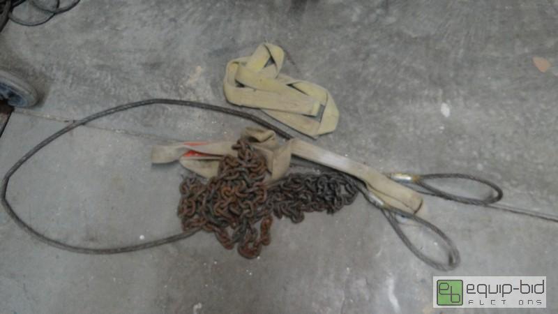 lot 573 image: Lot Of Straps, Cable, And Chain