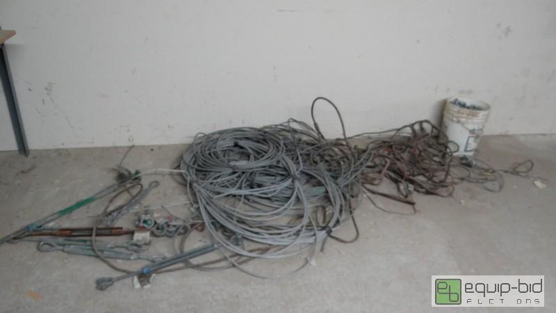 lot 588 image: Lot Of Cable And Supplies