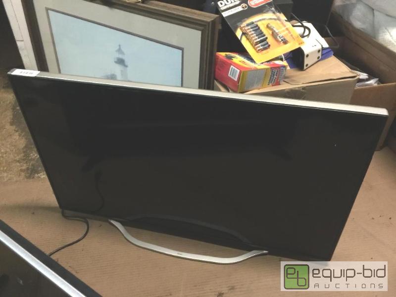 lot 18 image: RCA LED40C45RQ 40 1080p 60Hz LED HDTV - WORKS