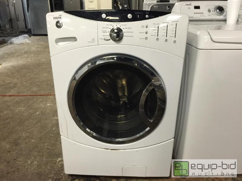 lot 5206 image: GE ENERGY STAR 3.5 DOE Cu. Ft. Capacity Frontload Washer with Stainless Steel Basket