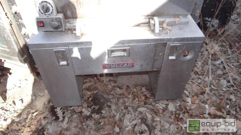 lot 716 image: Vulcan 30 Gallon Gas Braising Pan