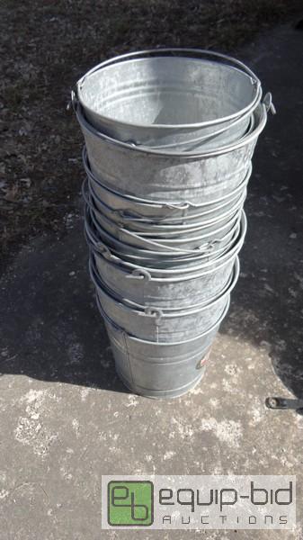 lot 737 image: Lot Of Assorted Ice Buckets